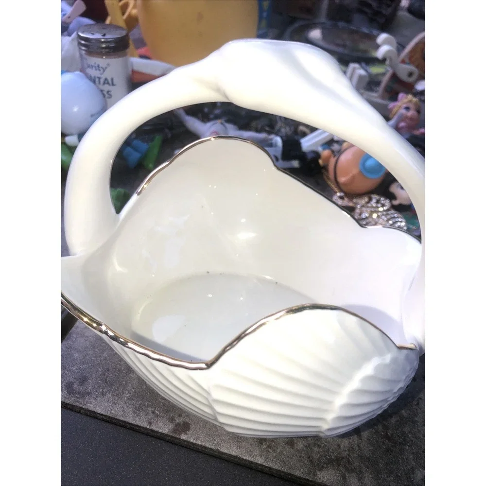 Lenox Porcelain Swan Basket Ivory Dish  6 X 4.5